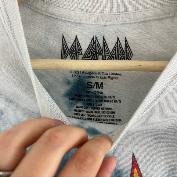 DEF LEPPARD Blue White Tie Dye 1992 Adrenalize Tour Short Sleeve Graphic Tee - Picture 6 of 12